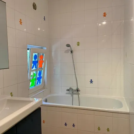 Dom wakacyjny Ancienne Maison Renovee Au Calme *